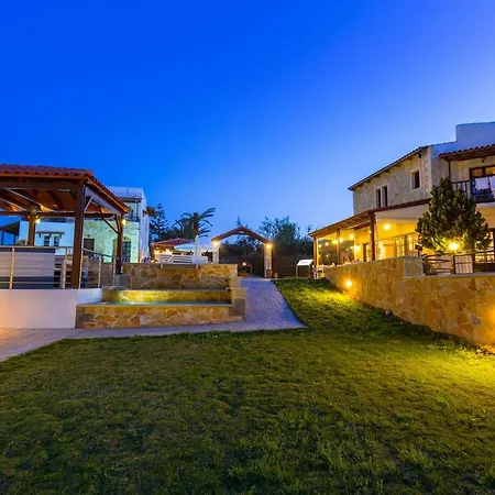 Apart Otel Ledra 3*
