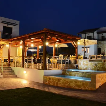 Apart Otel Ledra 3*
